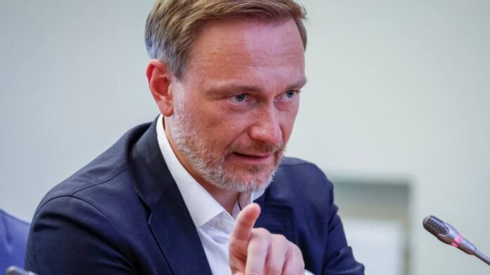 German minister backs sending Taurus cruise missiles to Ukraine