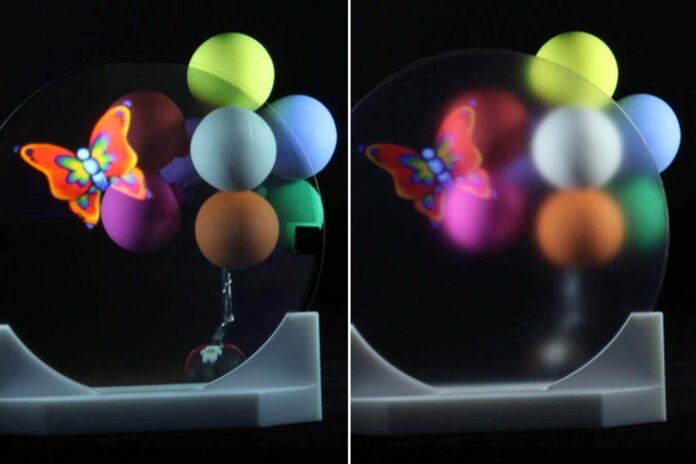 Gold flecks make super-transparent glass fully opaque from one side