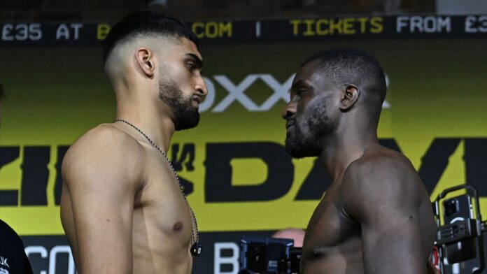 COPPERBOXWEIGH IN,,.KACHETTE,.OLD STREET.LONDON.PIC CHRIS DEAN/BOXXER.ADAM AZIM AND OHARA DAVIES WEIGH IN AHEAD OF BOXING ON PROMOTER BEN SHALOMS BOXXER PROMOTION AT STRATFORDS COPPERBOX ARENA ON SATURDAY 19TH OCTOBER